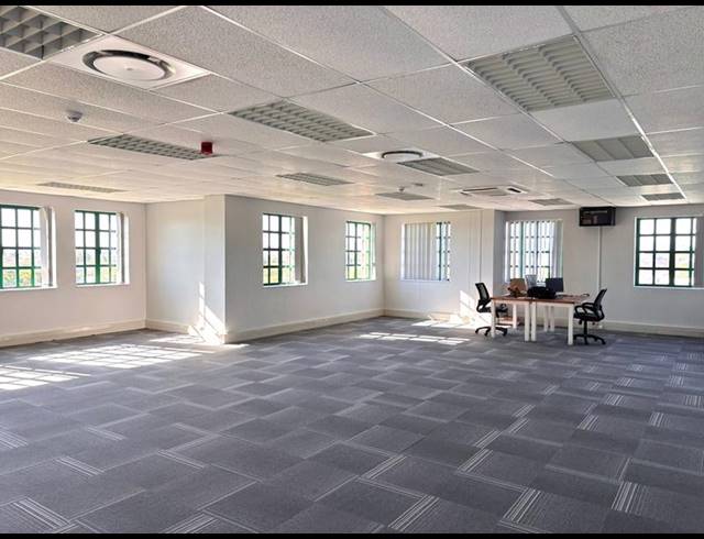 BUSINESS PROPERTY TO RENT IN CLAREMONT